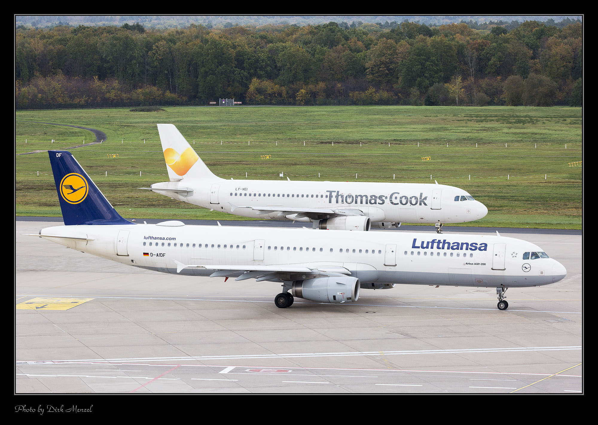 Airbus A321-200 & Airbus A320-200