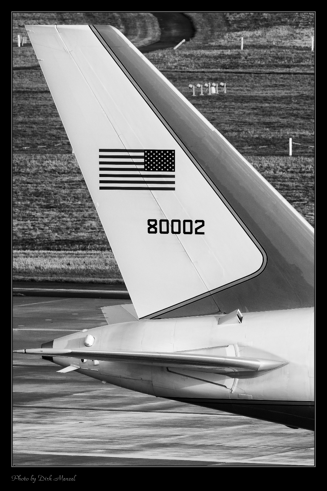 Boeing C-32A (757-200)