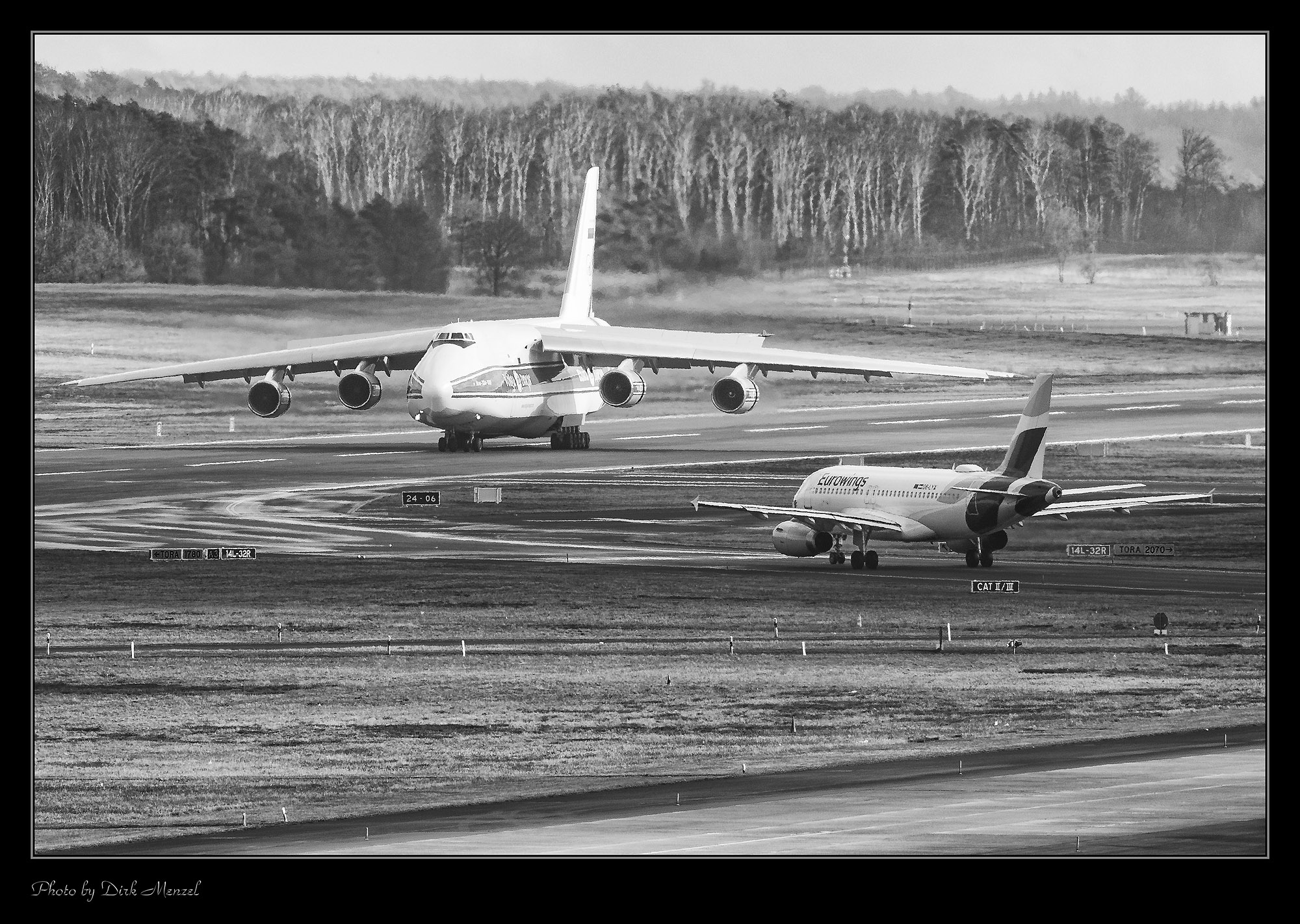 Antonov AN-124 & Airbus A319-100